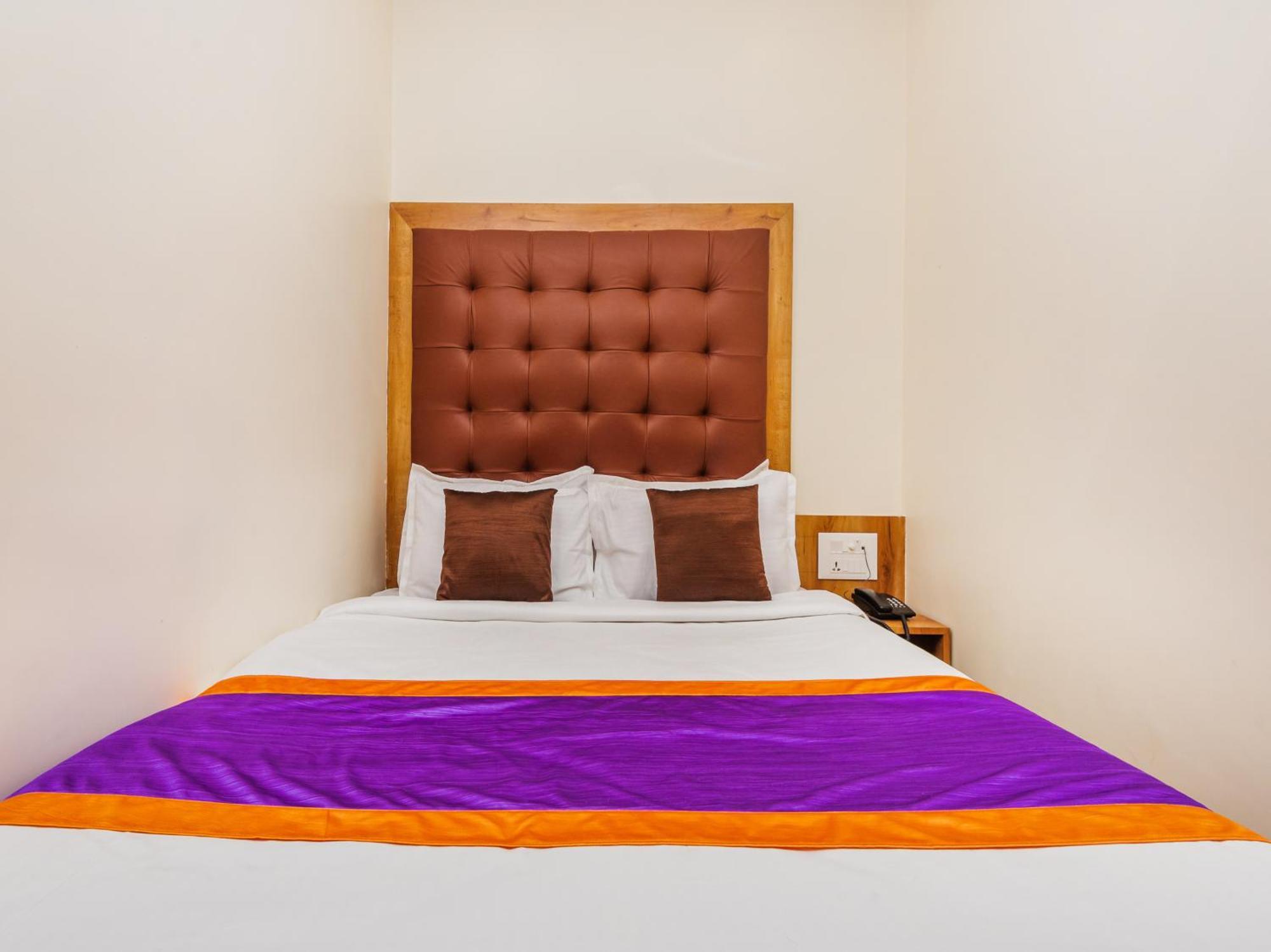Hotel Era ムンバイ エクステリア 写真
