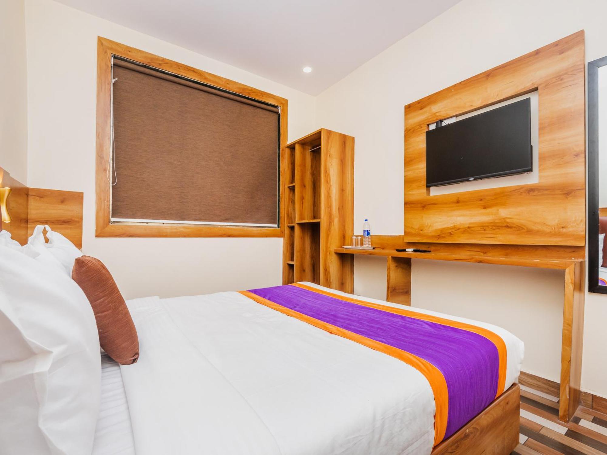 Hotel Era ムンバイ エクステリア 写真