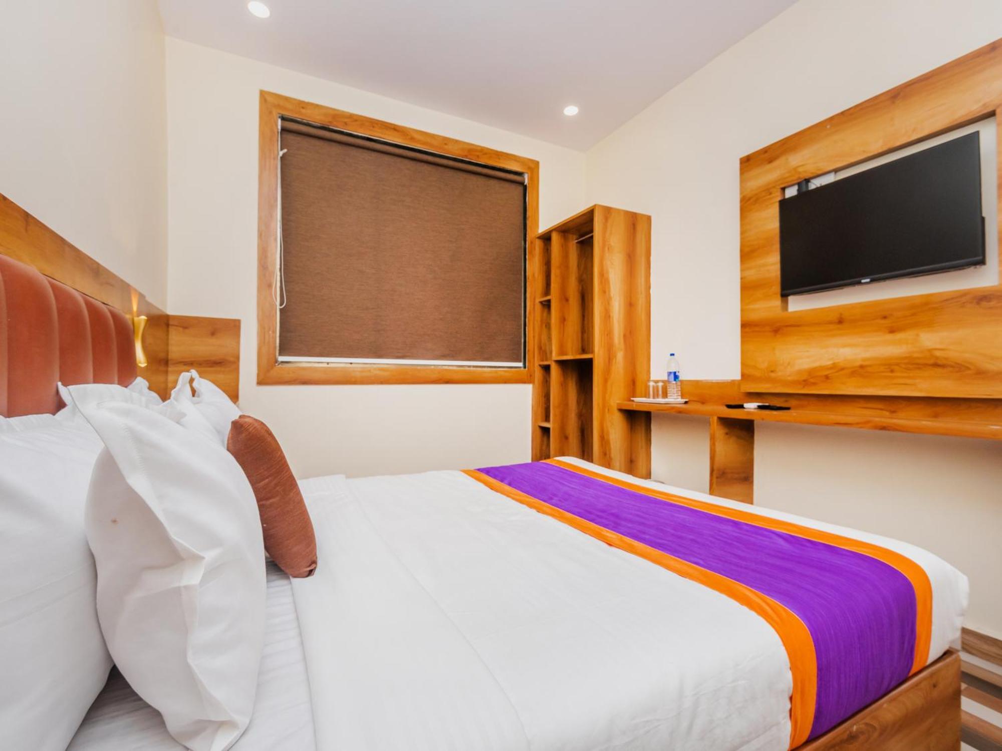 Hotel Era ムンバイ エクステリア 写真